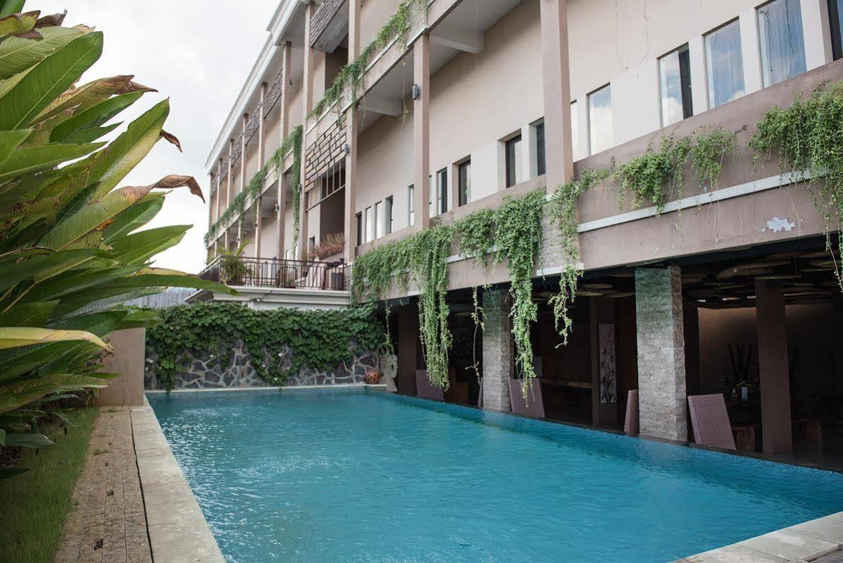 Hotel Reddoorz @ Mahendradatta Denpasar Exteriér fotografie